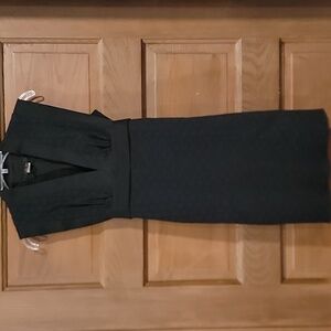 Chic Black V-Neck Mini Dress